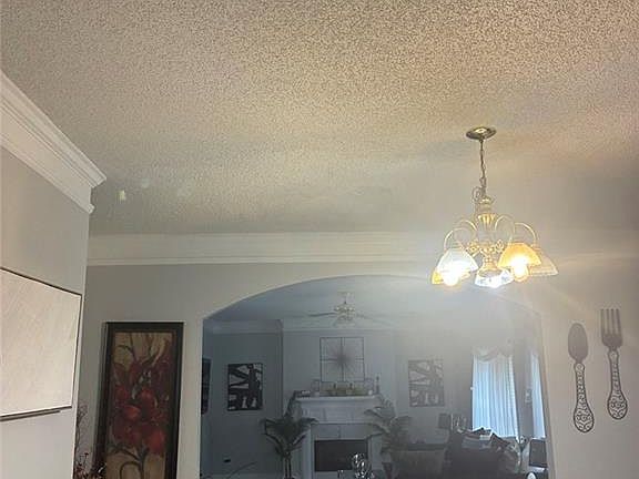 3rd image of 646 Autumn Leaf Cir