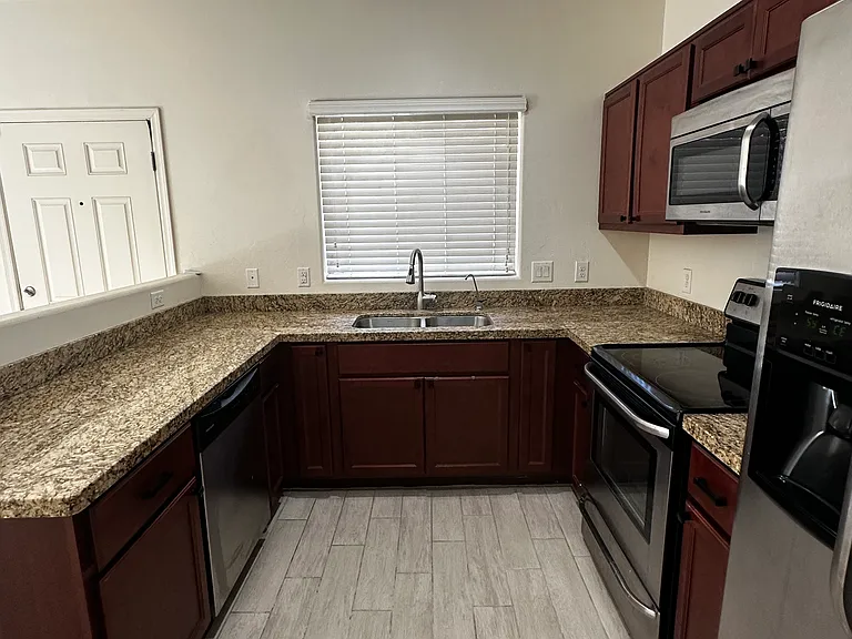 4150 N Thurston Ln #100 — Photo 9