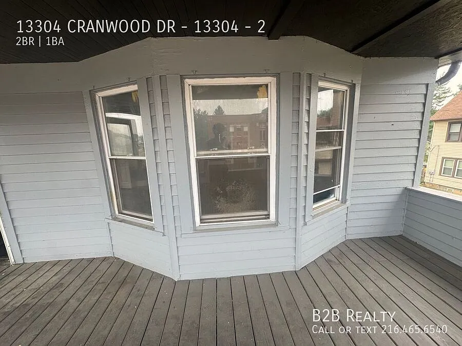Charming 2-Bedroom Property in Prime Location — Photo 3
