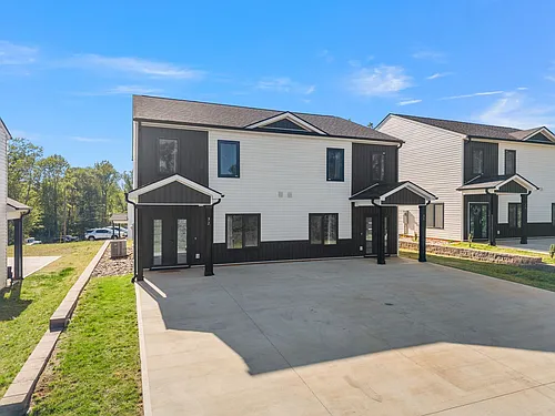 32 Beverly Hills Dr Photo 1