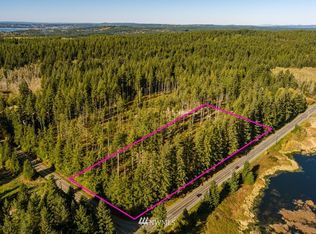 6930 Cultus Bay Rd, Clinton, WA 98236
