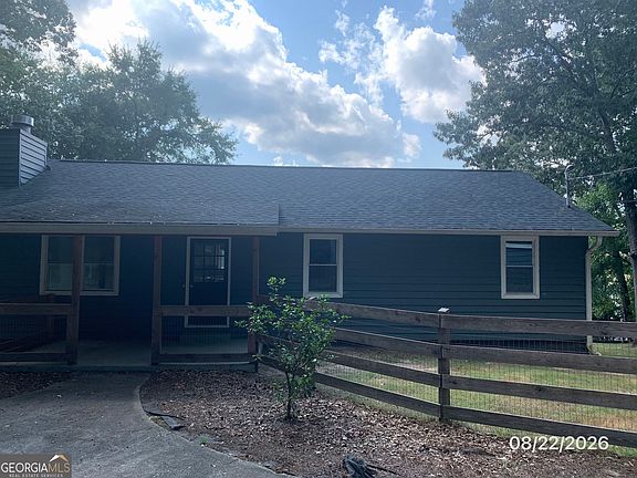 2nd image of 231 Cardinal Point