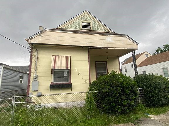 3rd image of 2516 Delachaise St