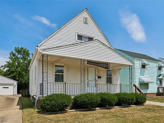 3rd image of 20831 Naumann Ave