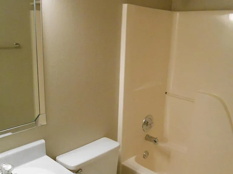 1921 Merlin Rd — Photo 11