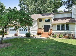 2533 Empire Forest Dr, Tucker, GA 30084