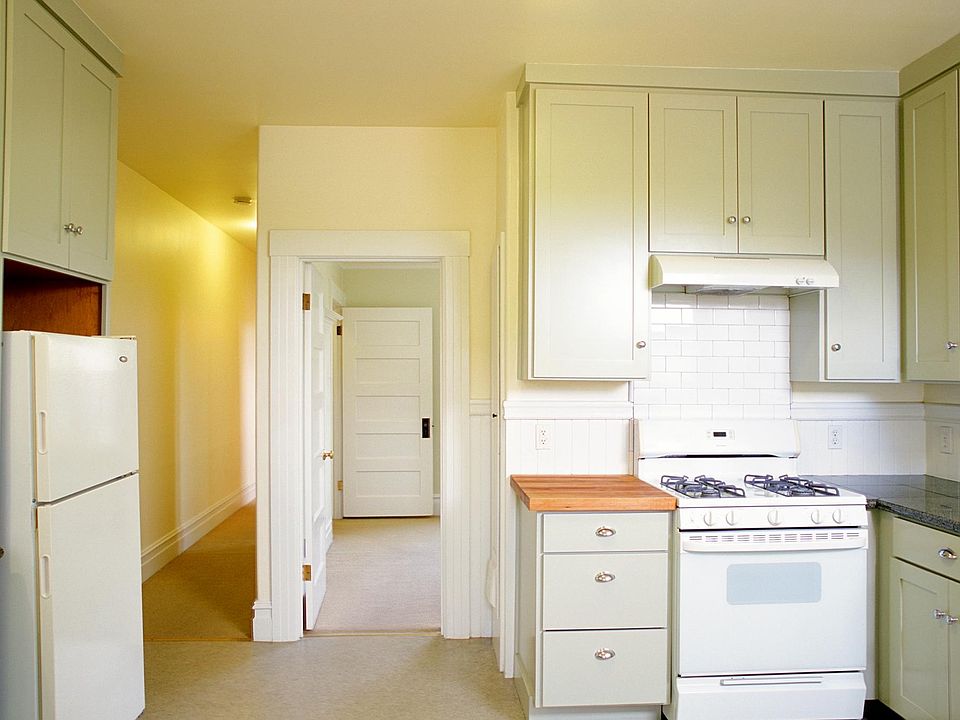 1st image of 561 Shotwell St APT D
