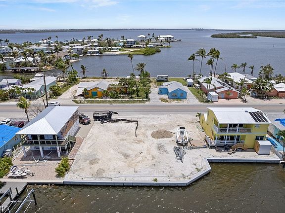 3rd image of 4712 Pine Island Rd NW