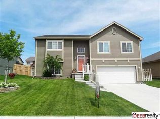 11739 S 211th St, Gretna, NE 68028