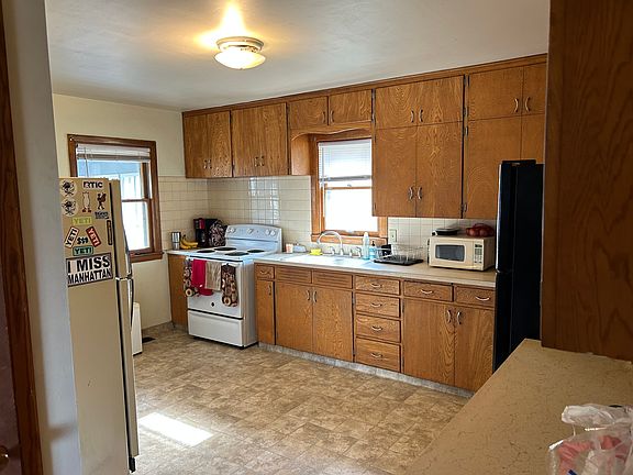 5th image of 2115 W 43rd Ave