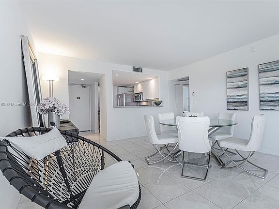5th image of 20379 W Country Club Dr APT 1133