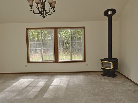 3rd image of 15320 Scenic Shores Dr SE