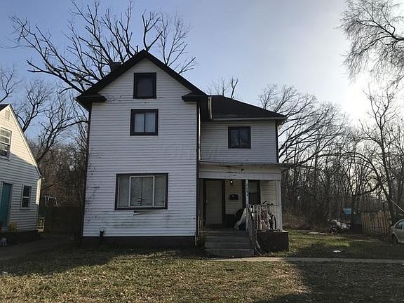 3rd image of 2684 Fern Ave