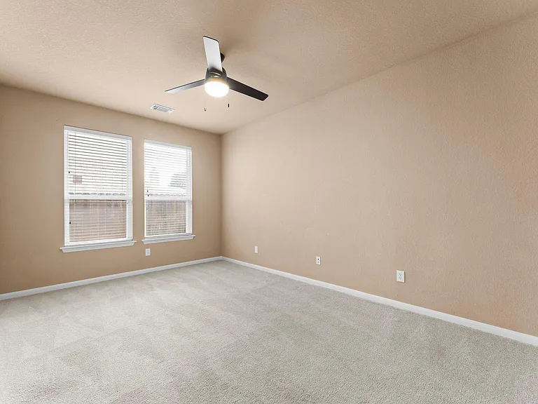 21127 Gladys Yoakum Dr — Photo 21