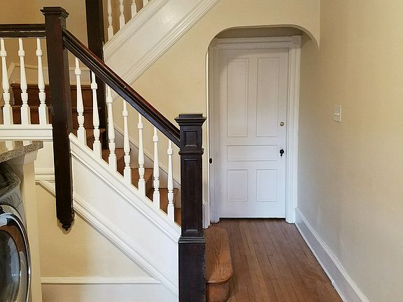 3rd image of 1612 N Broom St #3