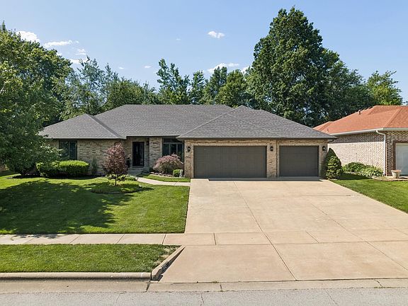 2nd image of 852 E Turnbridge Street