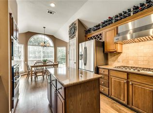 2610 Winterberry Dr, Rowlett, TX 75089