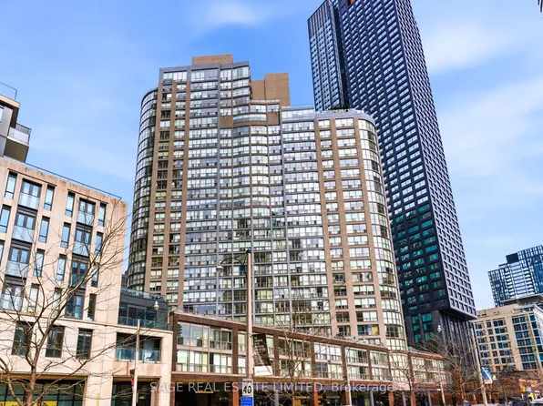 24 Wellesley St W, Toronto, ON