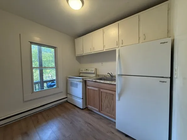352 Broadway #2, Kingston, NY 12401