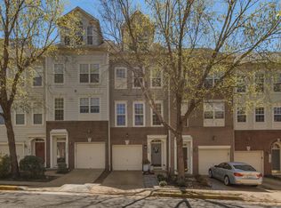 11429 Log Ridge Dr #1, Fairfax, VA 22030