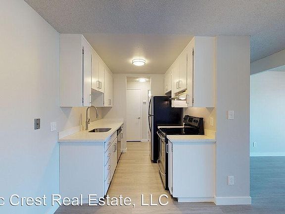 3rd image of 3050 14th Ave W #1002