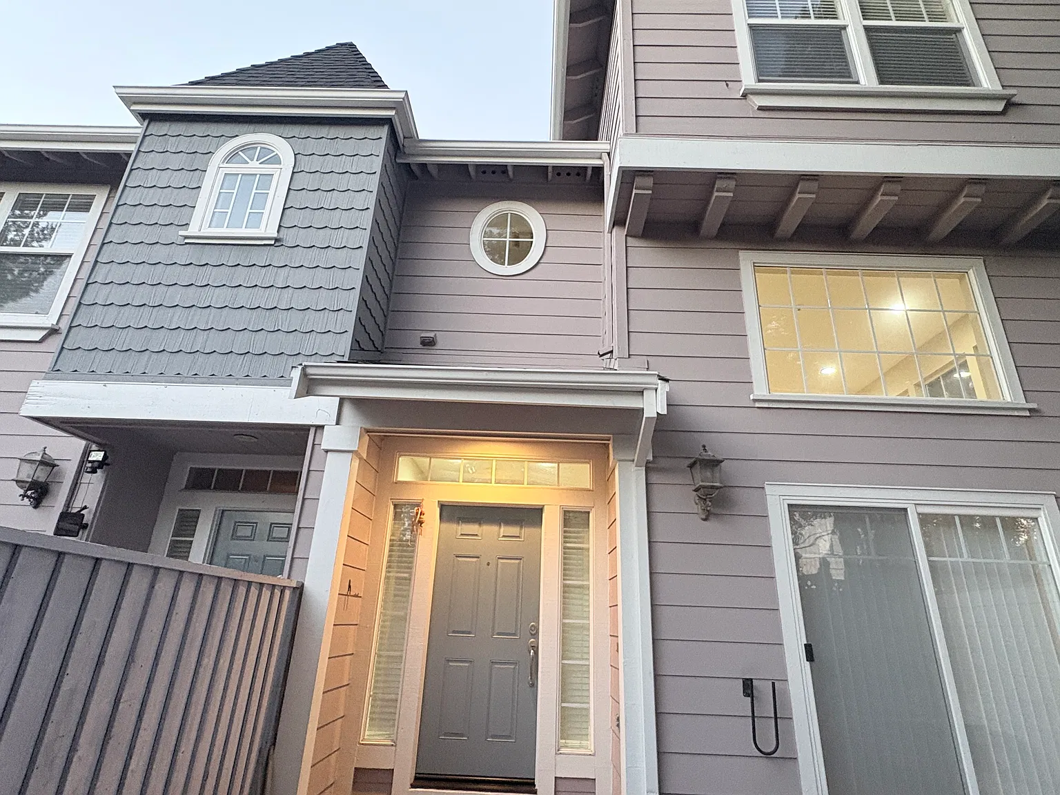 3 bed, 2.5 bath, 1595 sqft, $4,500 — Photo 1