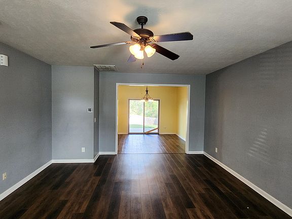 4th image of 855 Westlawn Drive