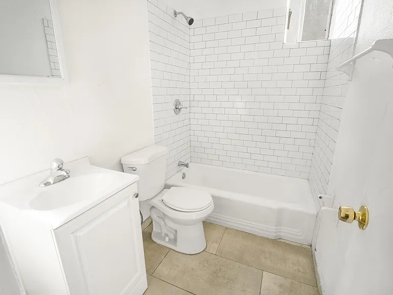 Sunset Heights - 712 Prospect St — Photo 20