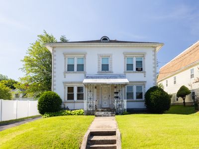 15 Magnolia Avenue, Bristol, CT, 06010