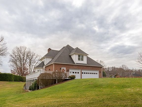 4th image of 21373 Sheffield Ct