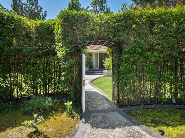 3969 Longridge Studio Ctr, Studio City, CA 91604