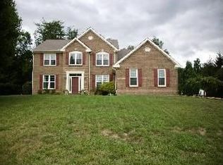 884 Blackpine Dr, Milford, OH 45150