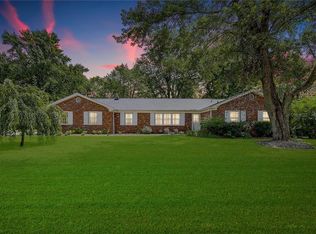 11511 Rolling Springs Dr, Carmel, IN 46033