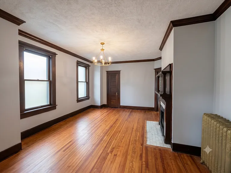 1258 Agnes Pl — Photo 19