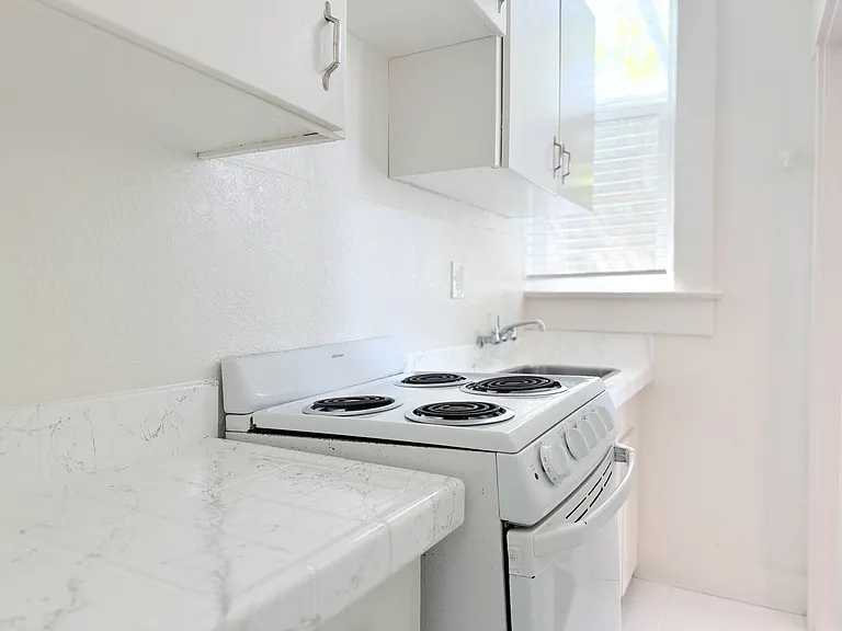 4170 Park Blvd — Photo 11