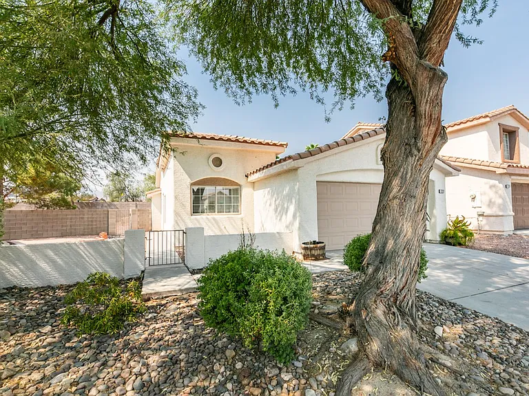 7201 Tame Pl — Photo 3