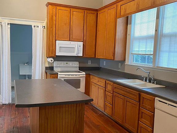 Wonderful eat-in kitchen with adjacent laundry room