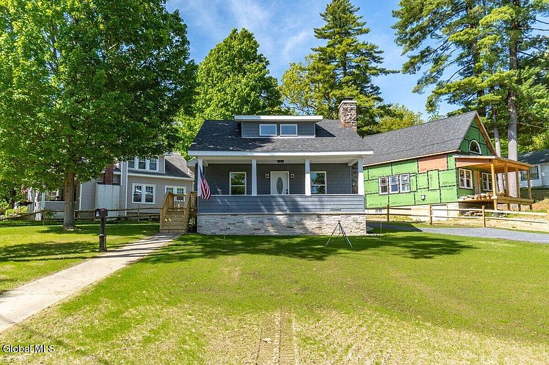 3rd image of 75 McGillis Avenue