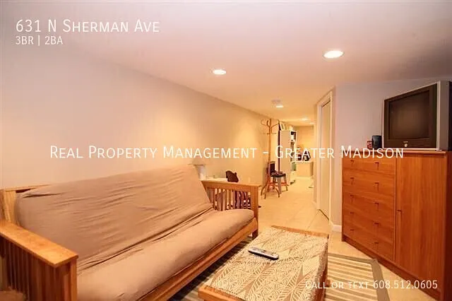 631 N Sherman Ave — Photo 13