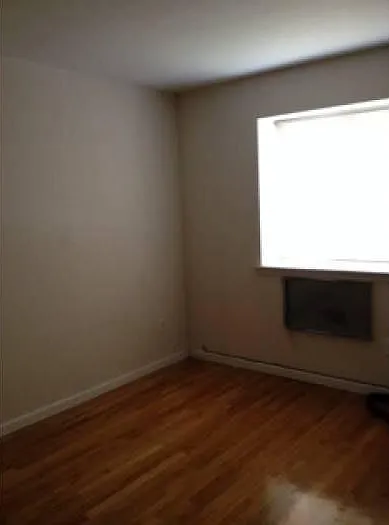 2 bed, 1000 sqft, $2,700 — Photo 2