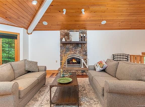 5th image of 62 Fortune View Dr #228-332