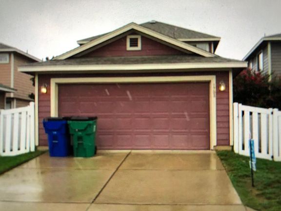 3rd image of 1708 Sandhills Dr