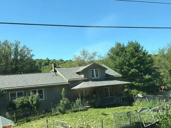 502 Springfield Ln, Ligonier, PA 15658