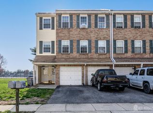 127 Chaucer Rd, Mount Laurel, NJ 08054