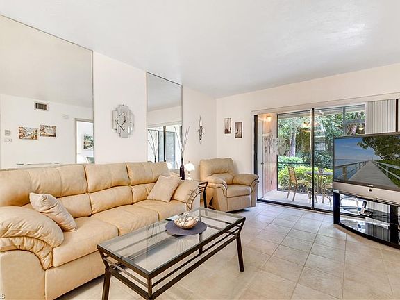 4th image of 28130 Pine Haven Way APT 19