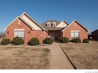 4465 Walnut St, Kiefer, OK 74041