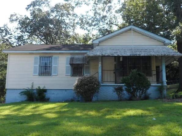 2709 McKleroy Ave, Anniston, AL 36201