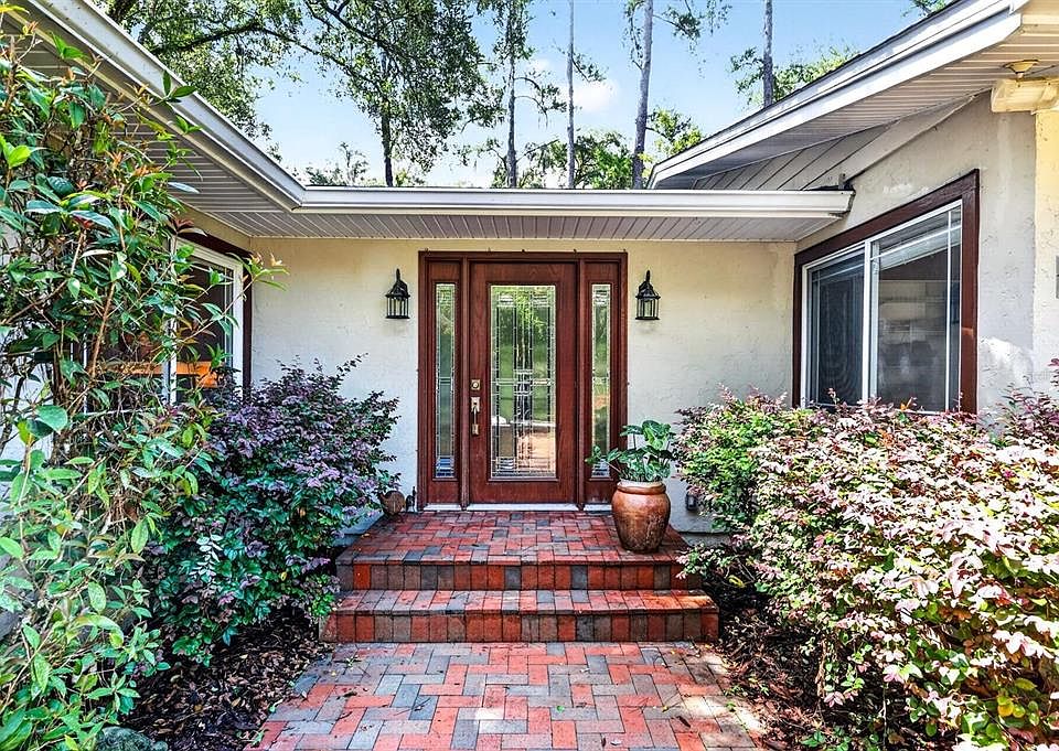 1st image of 11101 NW 12TH PLACE