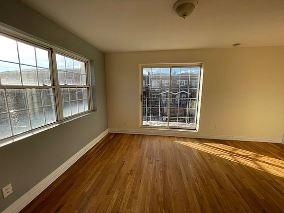 3rd image of 326 Beach 84 St