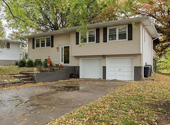 3rd image of 3701 S 31st St